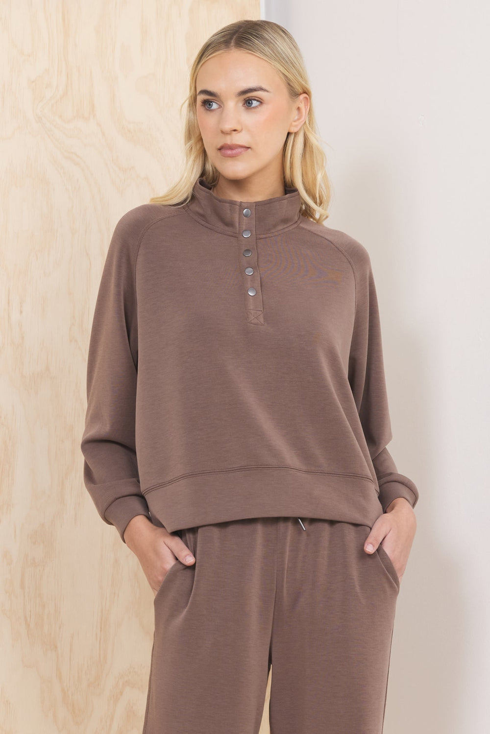 Luxe Cloud Henley Pullover | Vintage Havana Java