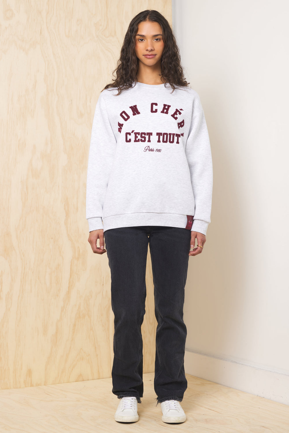 Comfort Fleece Crew with Applique | Vintage Havana Ash Grey