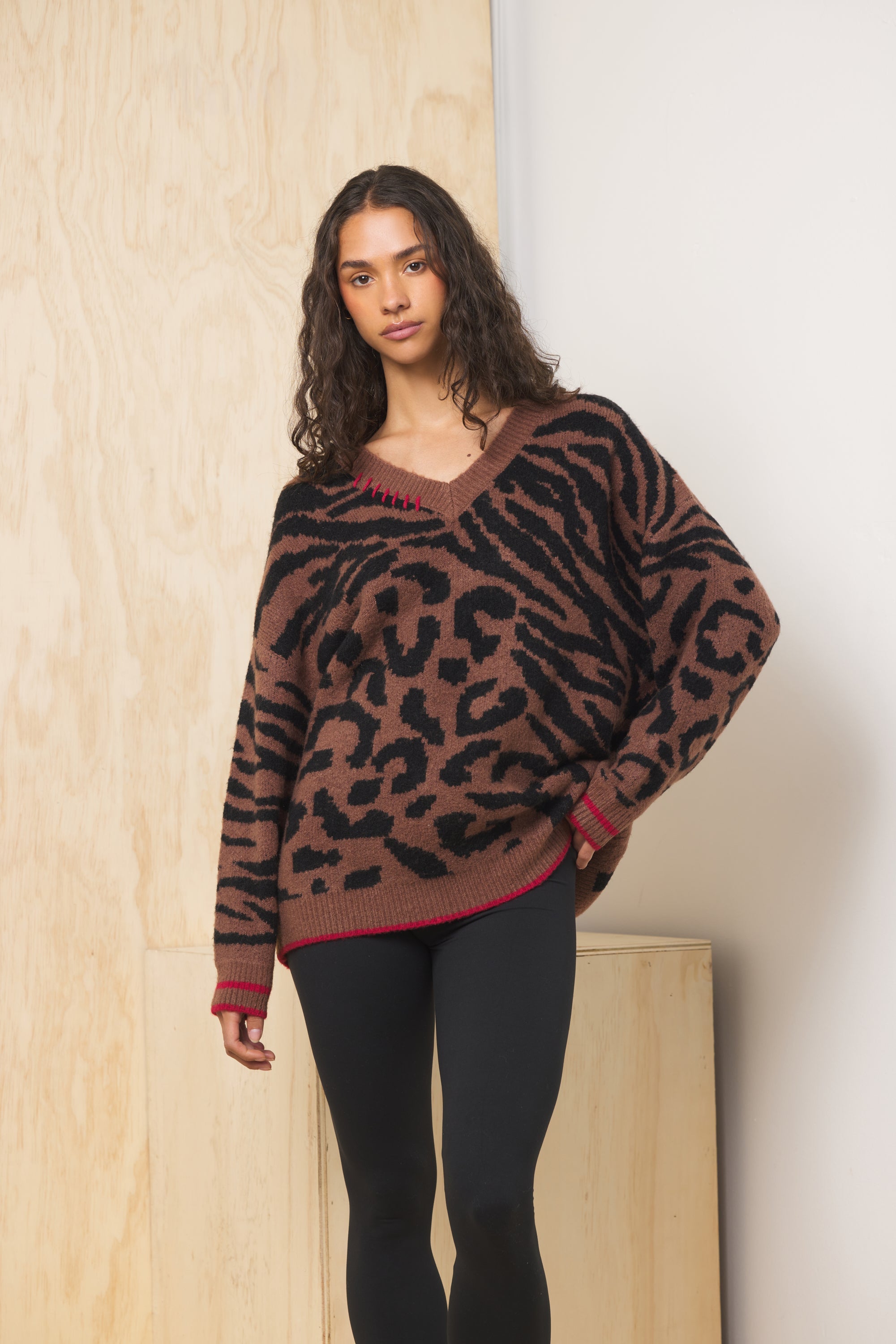 V Neck Jacquard Sweater | Vintage Havana Wild Caramer w/ Red