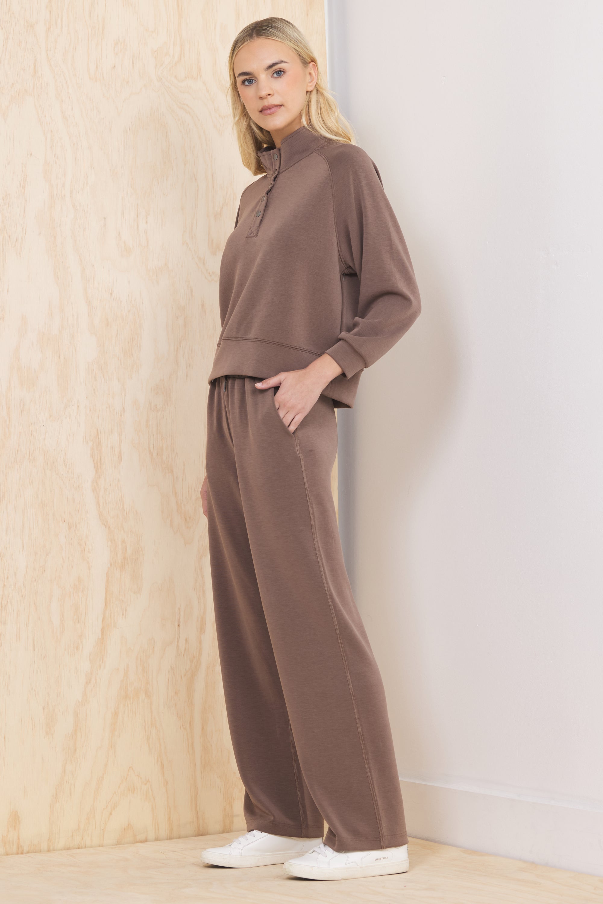 Luxe Cloud Henley Pullover | Vintage Havana Java