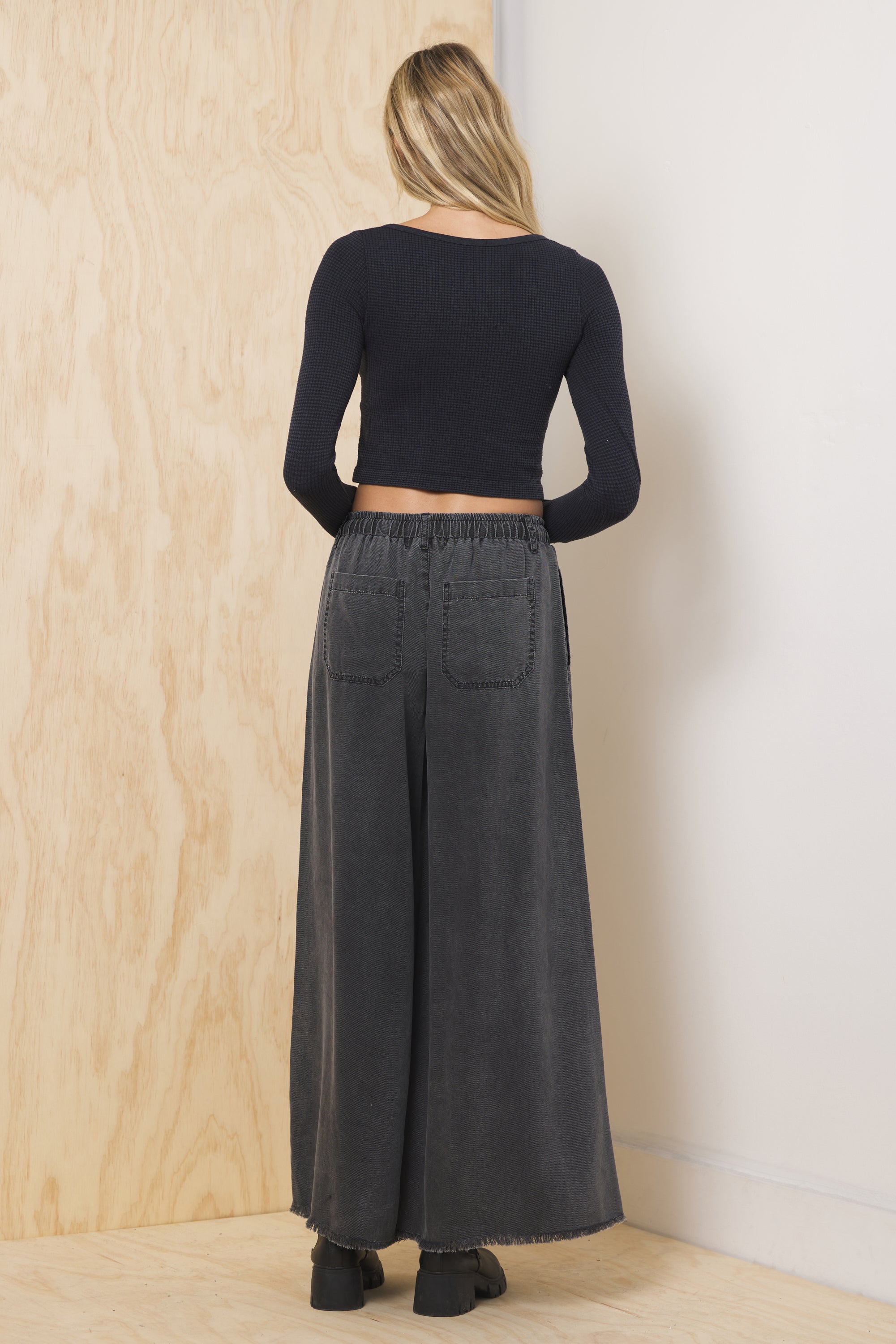 Tencel Wide Leg Pant - Charcoal | Vintage Havana Charcoal