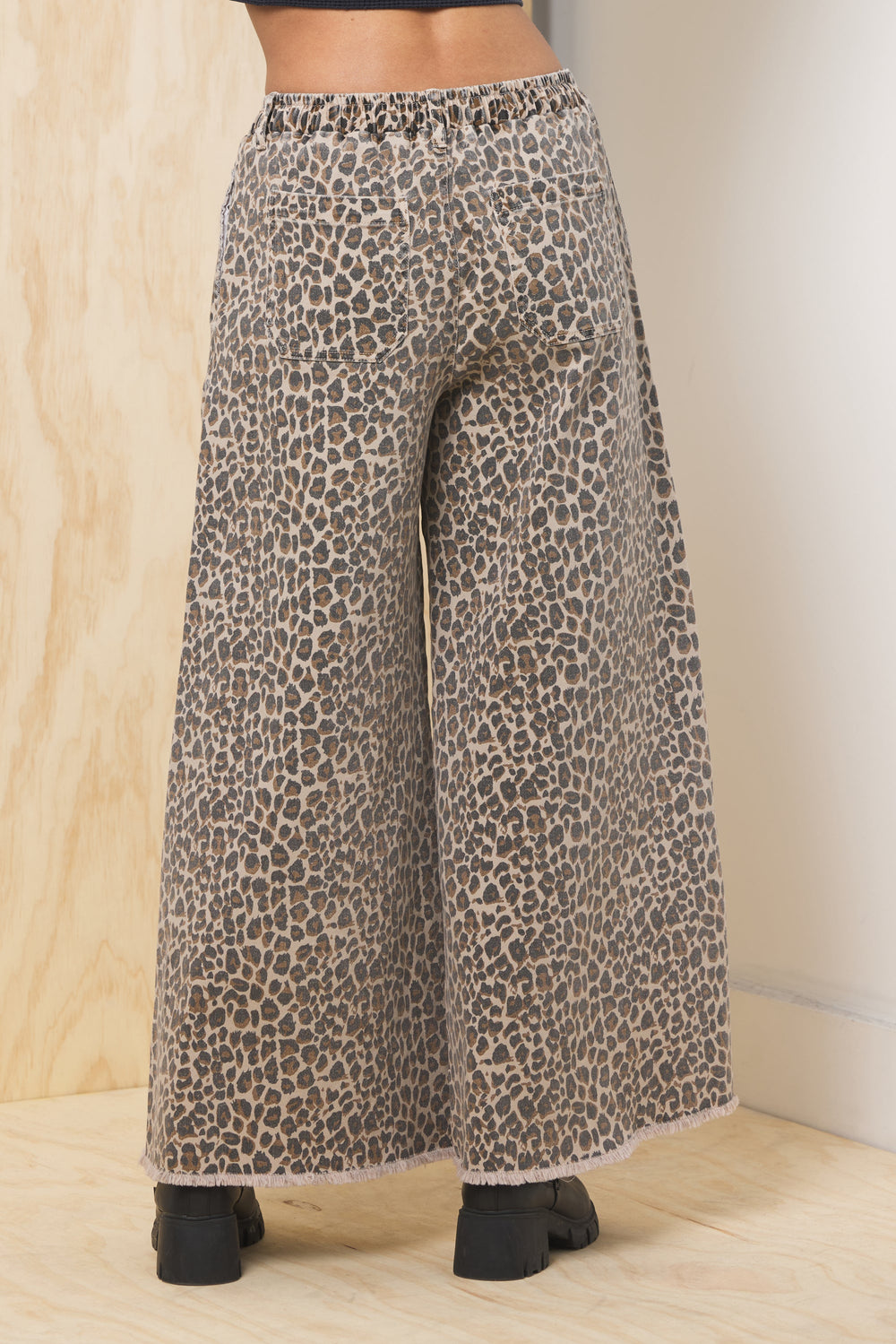 Stretch Denim Wide Leg Pant | Vintage Havana Leopard