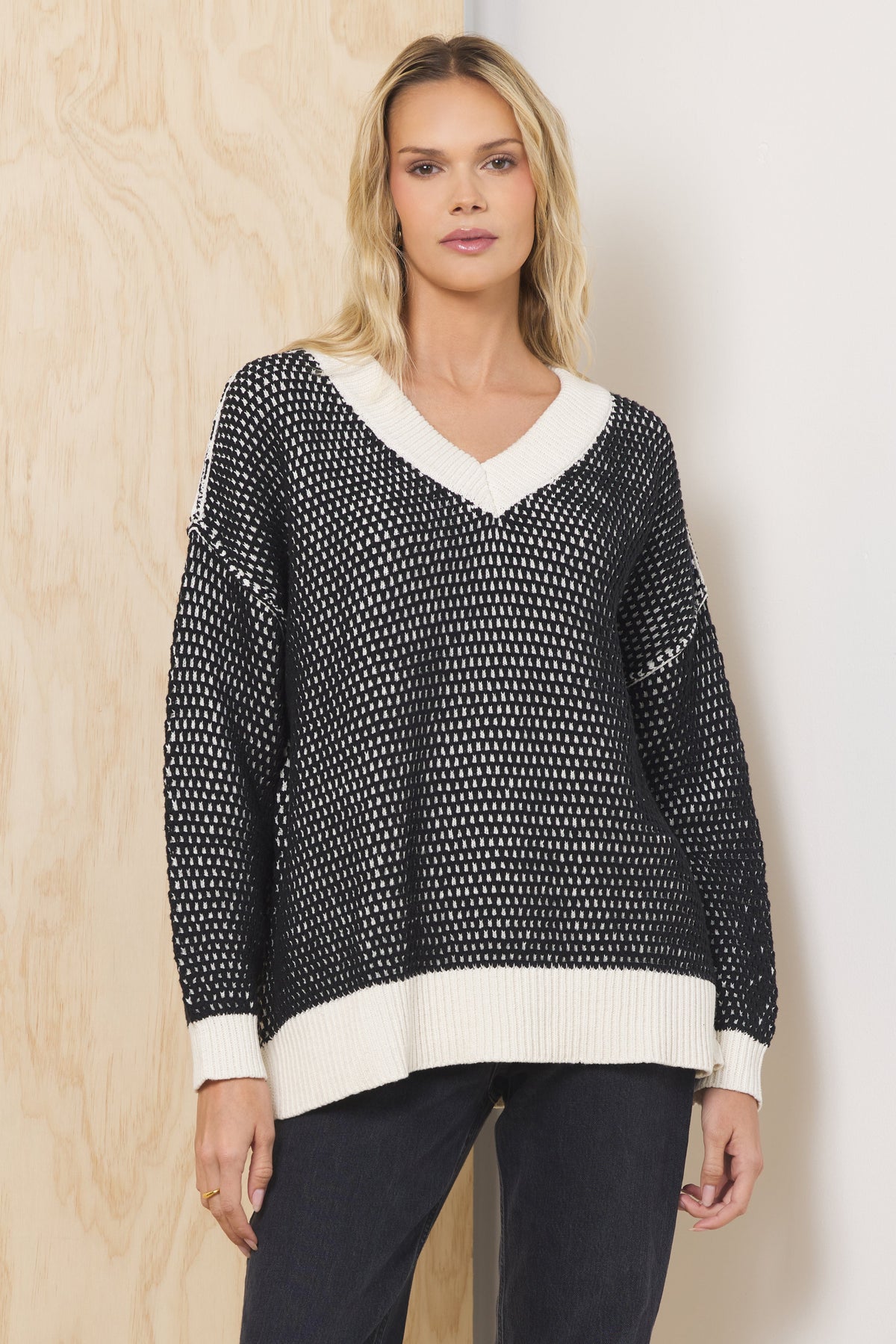 Honeycomb Knit V Neck Sweater | Vintage Havana Ivory/Black
