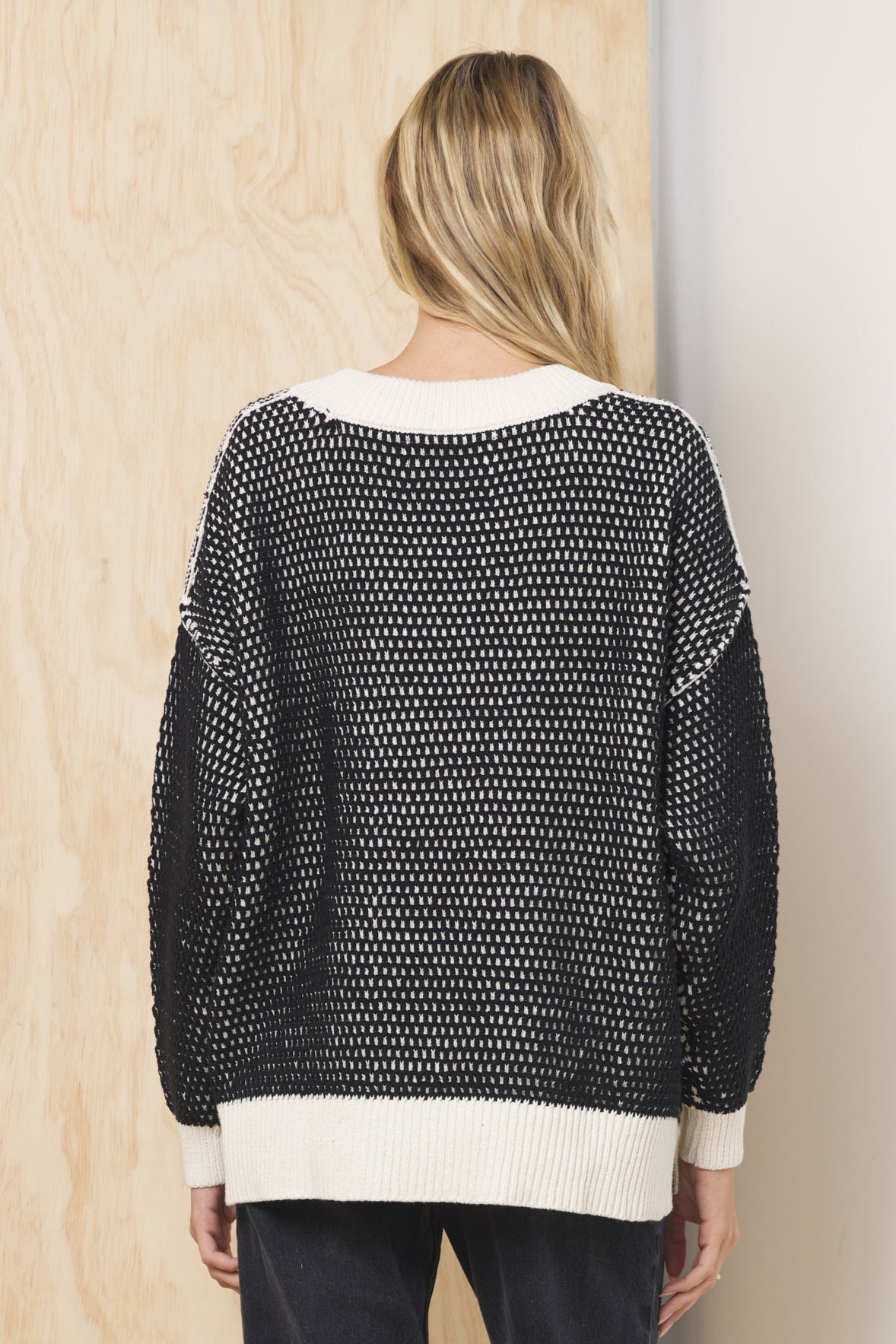 Honeycomb Knit V Neck Sweater | Vintage Havana Ivory/Black