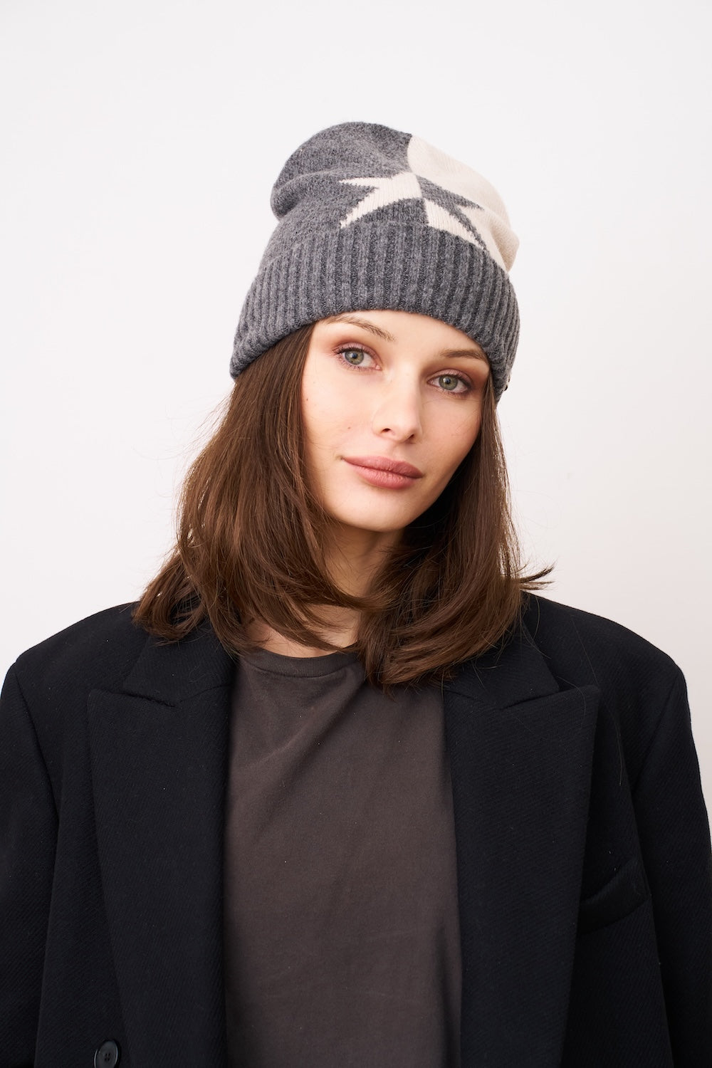 STAR PATTERN BEANIE | Vintage Havana Charcoal