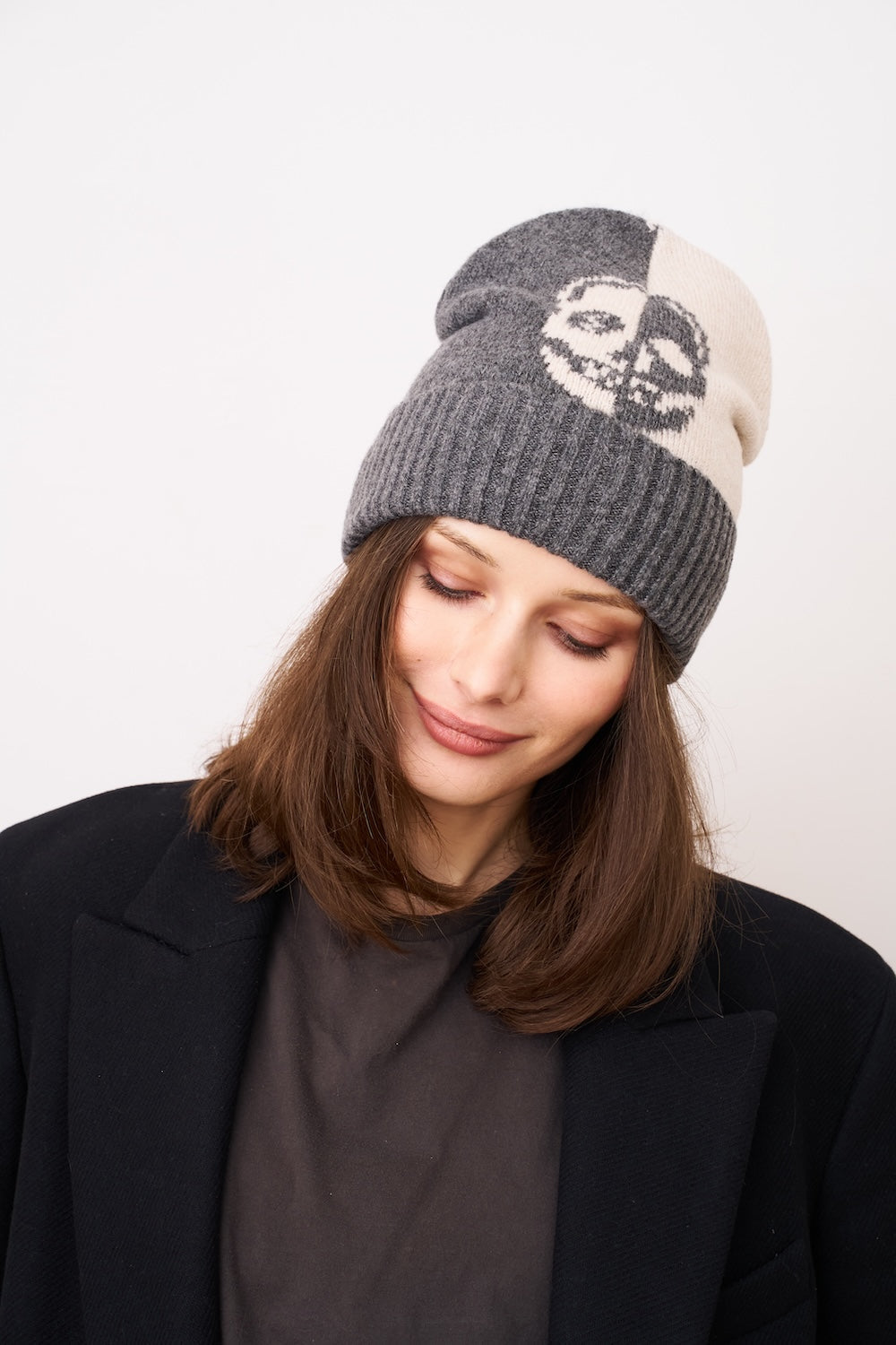 SKULL PATTERN BEANIE | Vintage Havana Charcoal