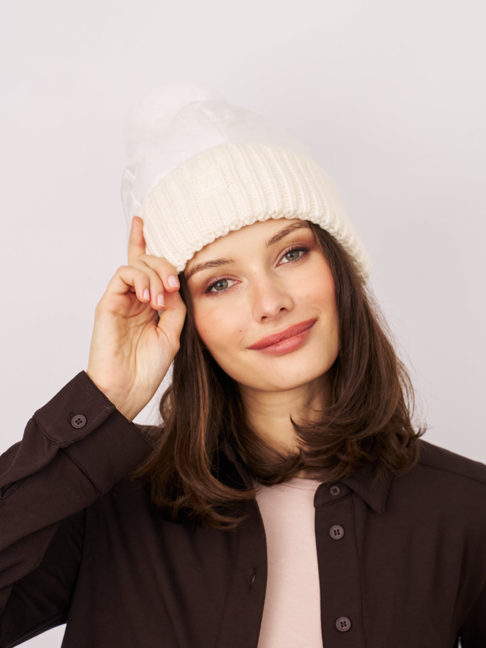 PUFFER POMPOM HAT - WHITE | Vintage Havana White
