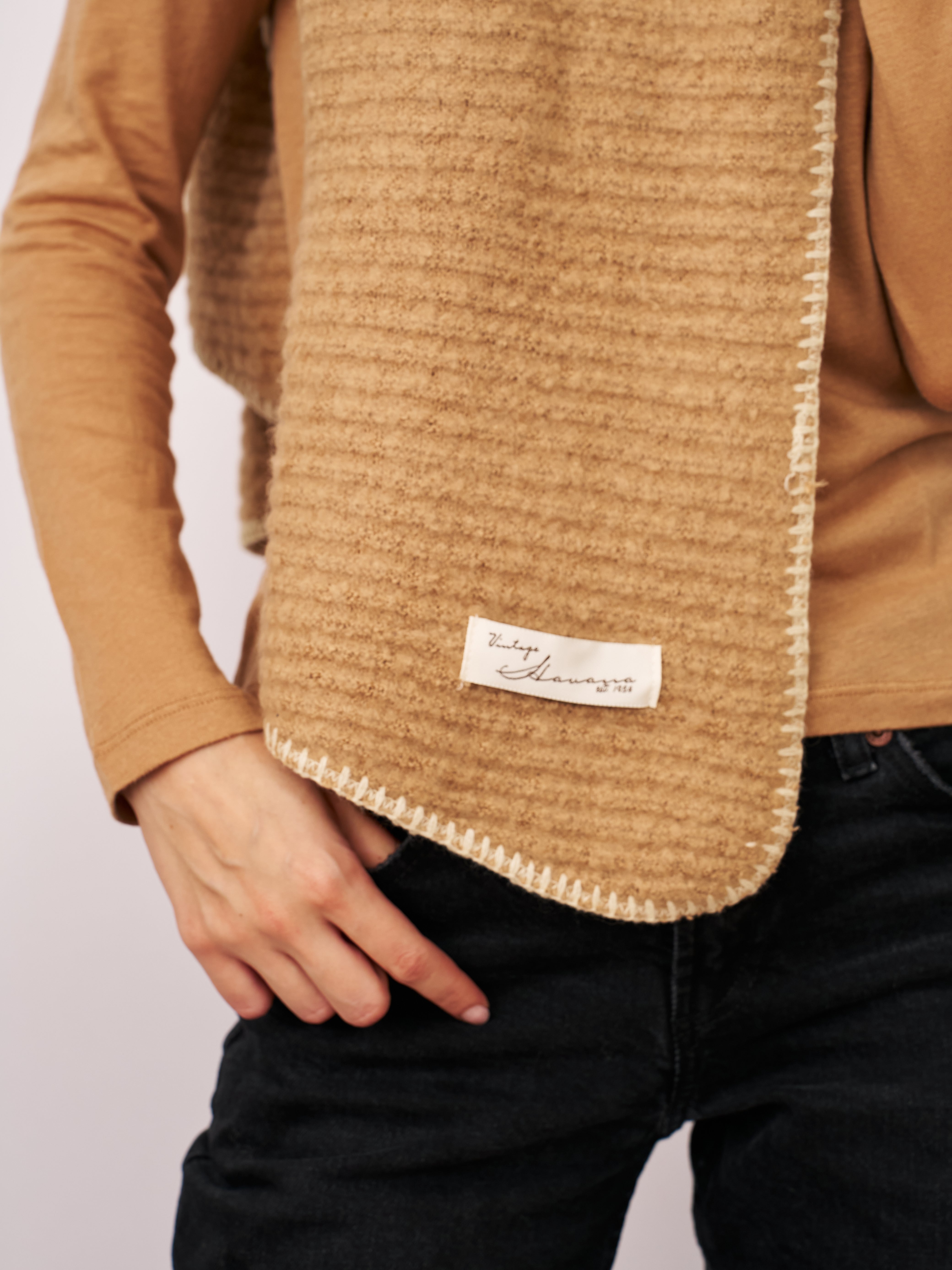 BLANKET STITCH KNIT SCARF - WHEAT/IVORY | Vintage Havana Wheat/Ivory