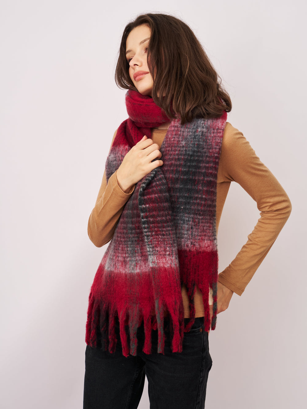 CHECK CHUNKY TASSEL SCARF - RED | Vintage Havana Red