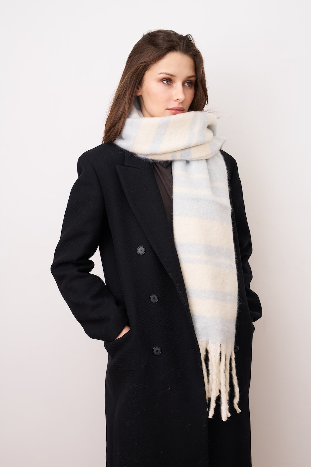 STRIPE BRUSH TASSEL SCARF - BLUE | Vintage Havana Blue
