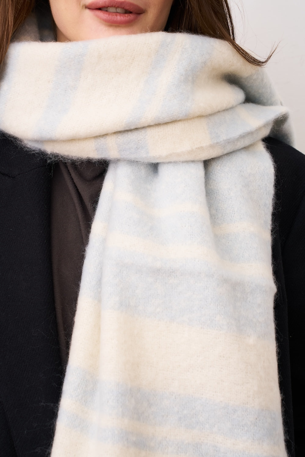 STRIPE BRUSH TASSEL SCARF - BLUE | Vintage Havana Blue