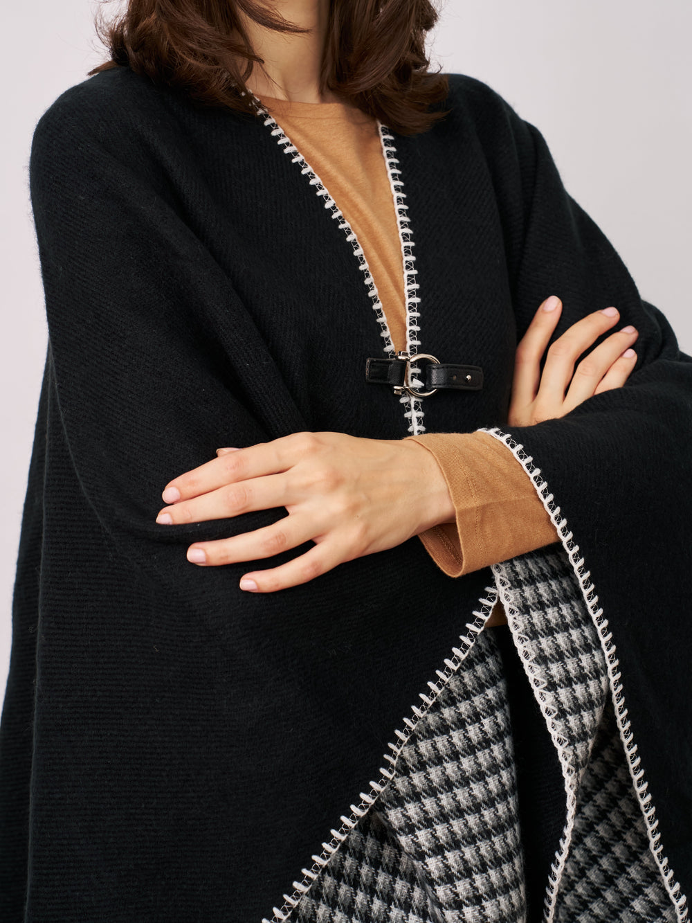WHIPSTITCH RUANA - BLACK/IVORY | Vintage Havana Black/Ivory