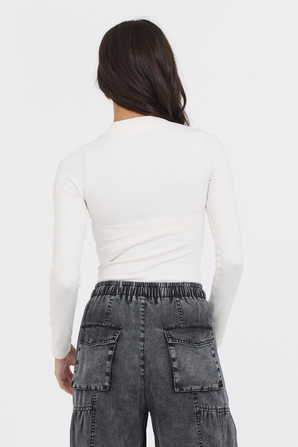 Pale Ivory Seamless Mock Neck Top | Vintage Havana Pale Ivory