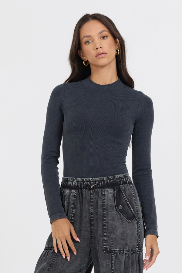Washed Mountain Seamless Mock Neck Top | Vintage Havana Grey