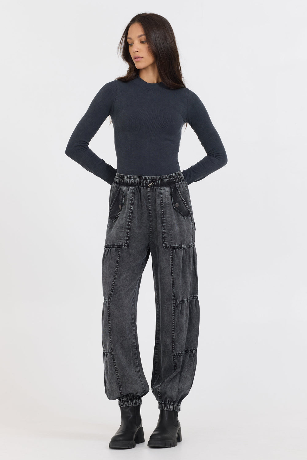 Washed Mountain Seamless Mock Neck Top | Vintage Havana Grey